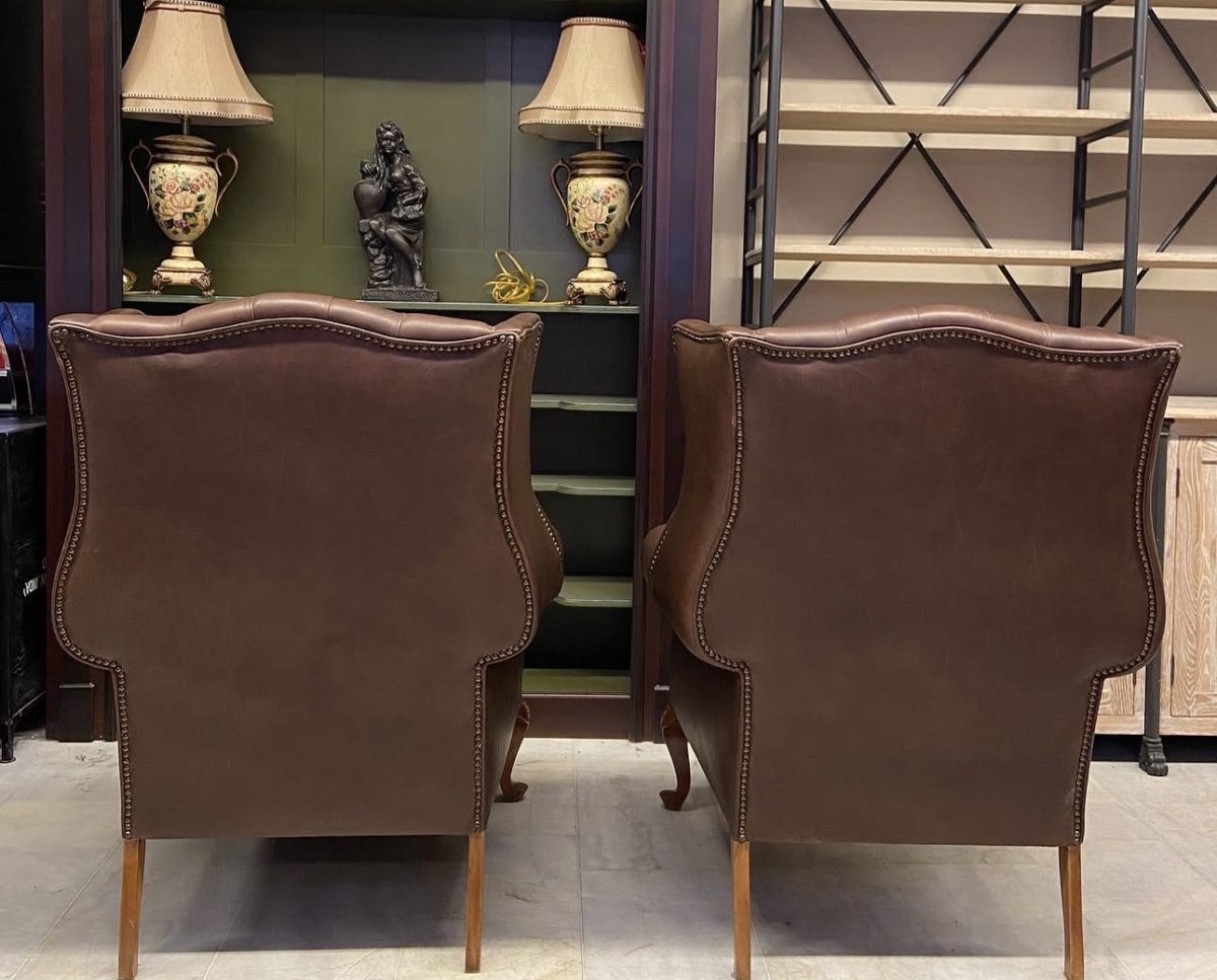 Queen Anne Chesterfield Deri Çift Berjer — fotoğraf 3