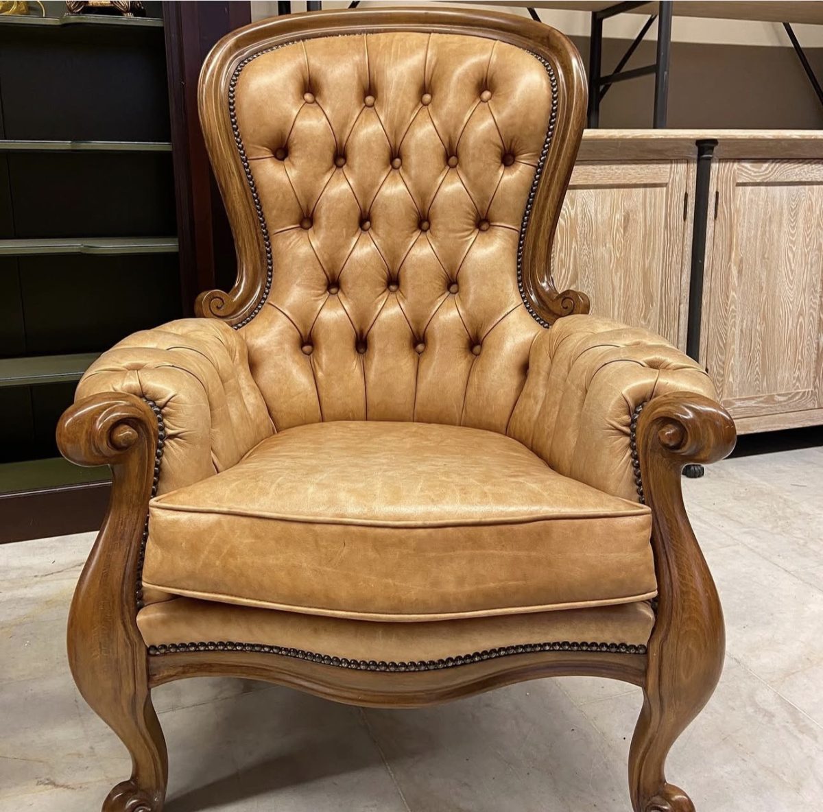 İngiliz Chesterfield Deri Çift Berjer — fotoğraf 5