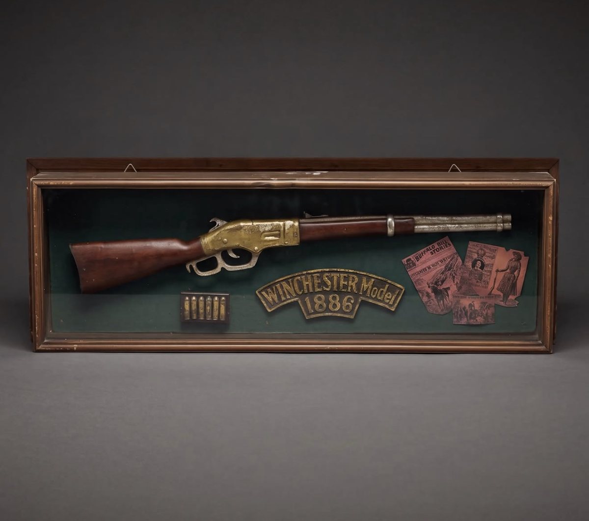 Winchester model 1886 tüfekli gölge kutusu — fotoğraf 3