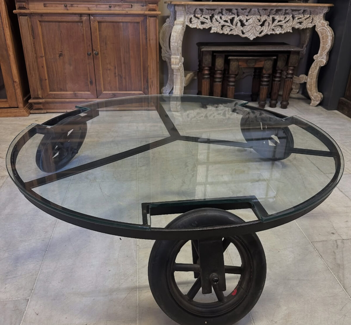 ENDÜSTRİYEL TEKERLERKLİ ORTA SEHPA - Görsel 1