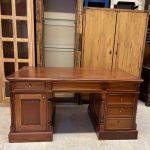 MUDO STAMFORD ÇALIŞMA MASASI