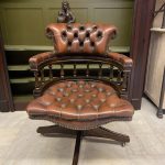 Antik Viktorya Tarzı Deri Çalışma Sandalyesi