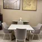 Pirinç mermer yemek masası