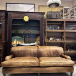 YARGICI DERİ ÜÇLÜ KANEPE