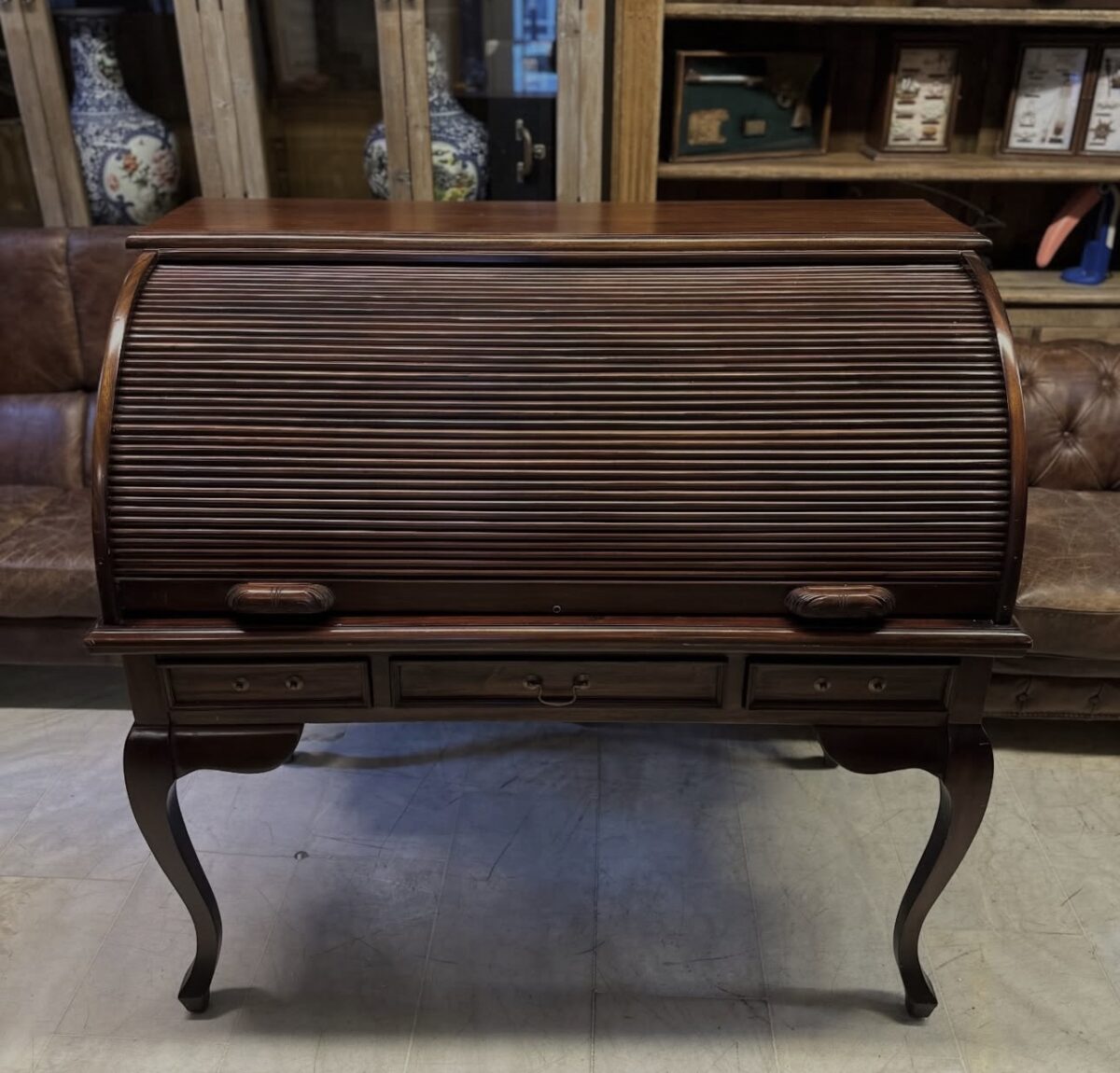 MUDO AHŞAP STORLU ÇALIŞMA MASASI - Görsel 1