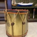 Timothy oulton alay davul yan sehpa