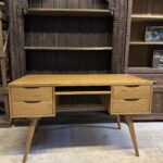 Mid century meşe ağacı çalışma masası