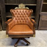 Chesterfield deri patron koltuğu