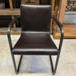 Mudo Kolçaklı Deri Sandalye