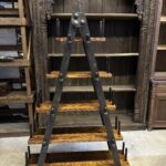 Mudo ahşap kitaplık