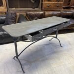 Endüstriyel metal çalışma masası