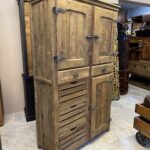 Endüstriyel Ahşap Dolap