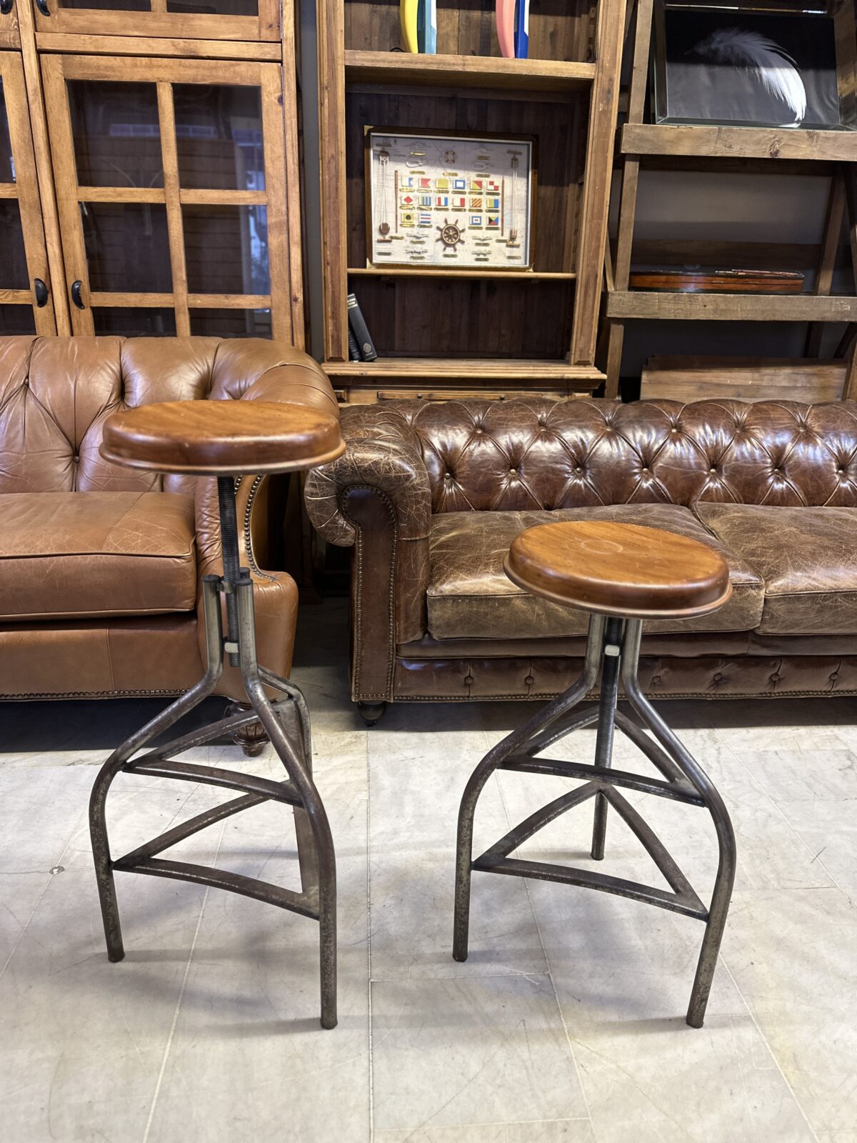 Endüstriyel Ahşap ayarlanabilir bar taburesi - Görsel 2