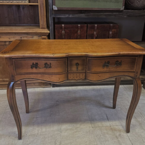 Mudo Arthur Ahşap Dresuar