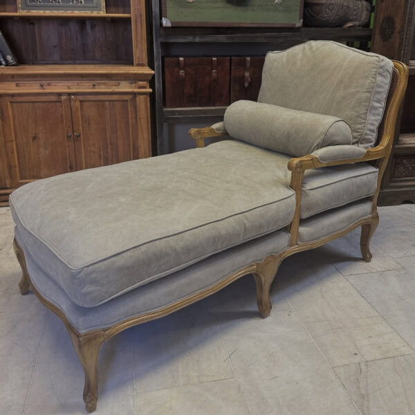 Mudo Country Josephine Koltuk