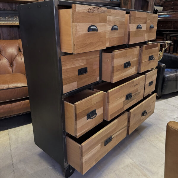 Endüstriyel tarz ahşap konsol