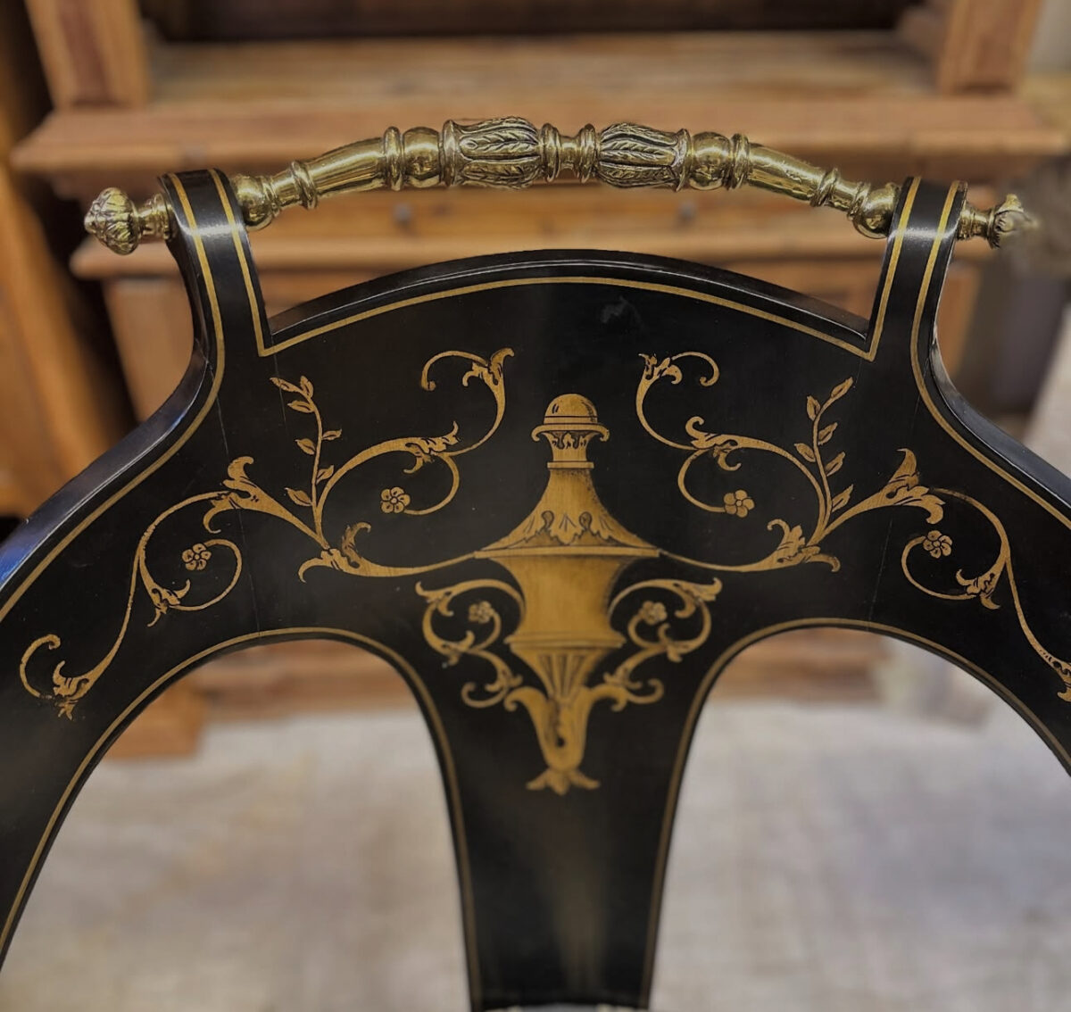 İngiliz pirinç detaylı ahşap çift koltuk - Görsel 4