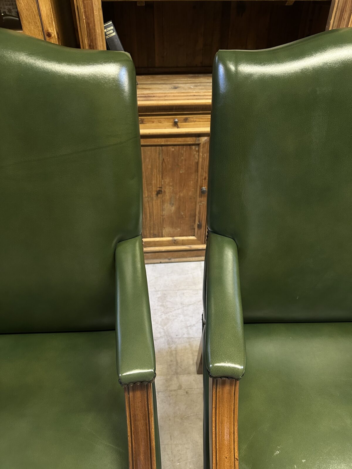 Reprodux İngiliz Deri Çift Berjer - Görsel 5