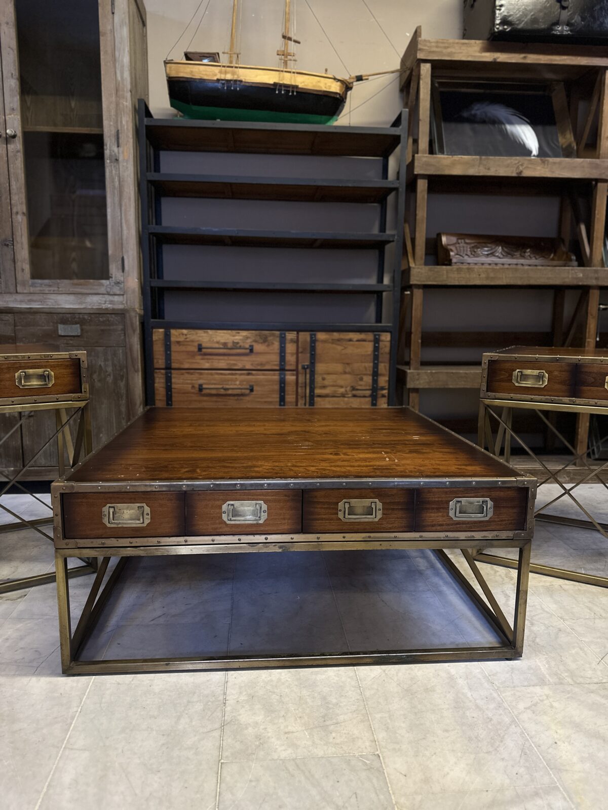 Sherwood Loft Koleksiyonu Pirinç Sehpa Takımı - Görsel 2