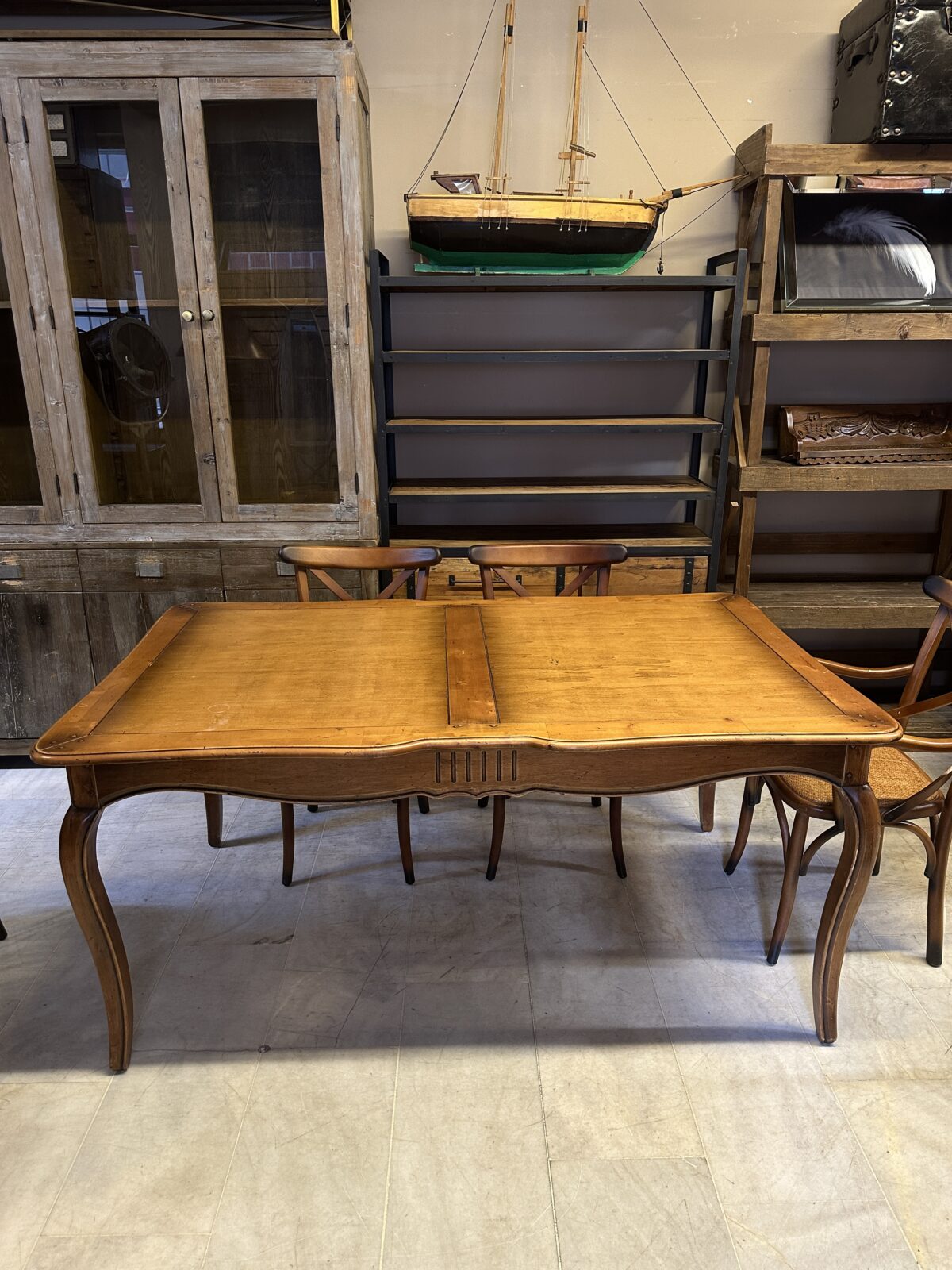 Mudo Arthur Yemek Masası - Görsel 2