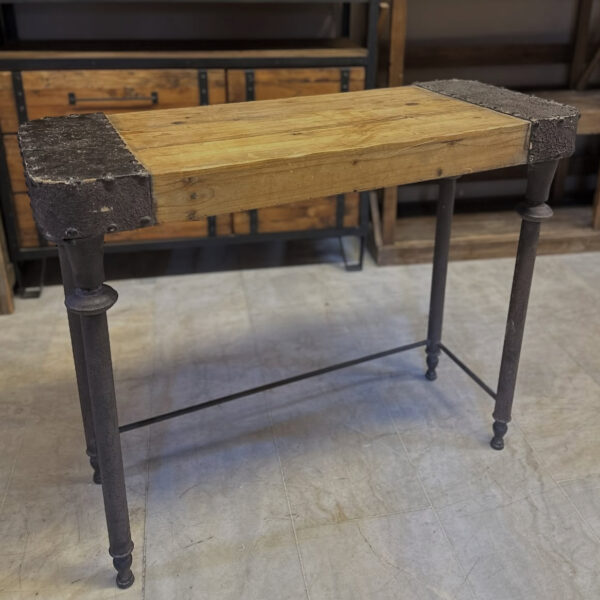 Mudo endüstriyel ahşap dresuar