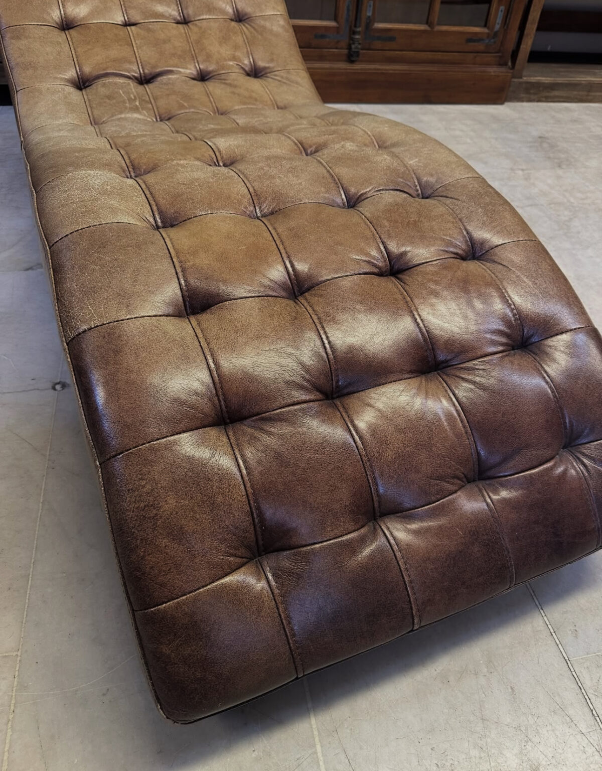 Vintage Deri Uzanma Koltuğu - Görsel 3