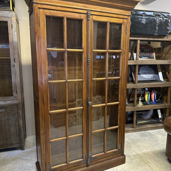 Eichholtz marka meşe ağacı büfe