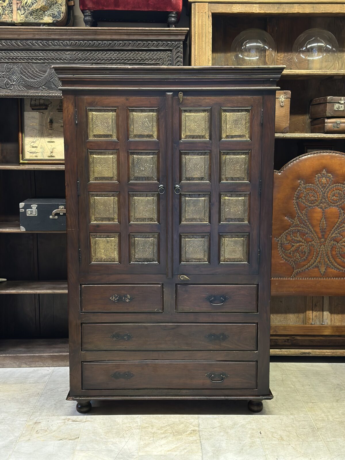 Kervan ahşap gardırop - Görsel 3