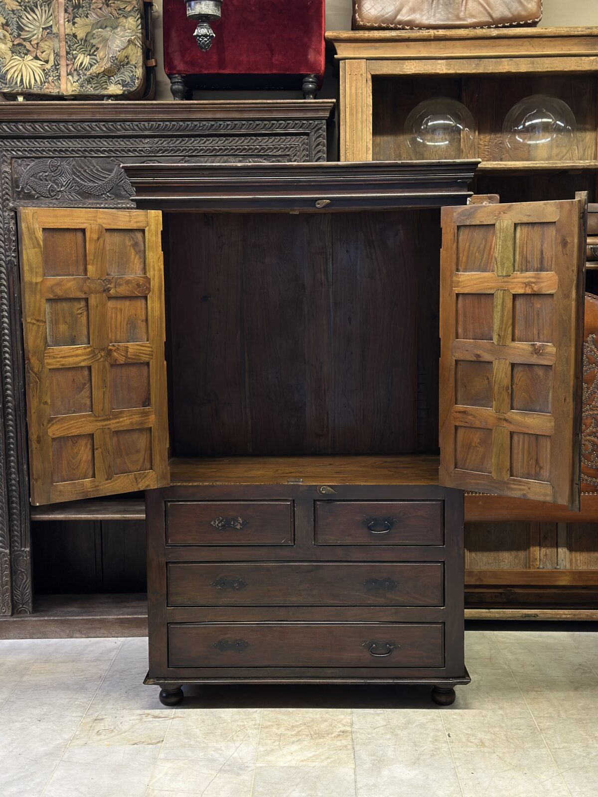 Kervan ahşap gardırop - Görsel 2