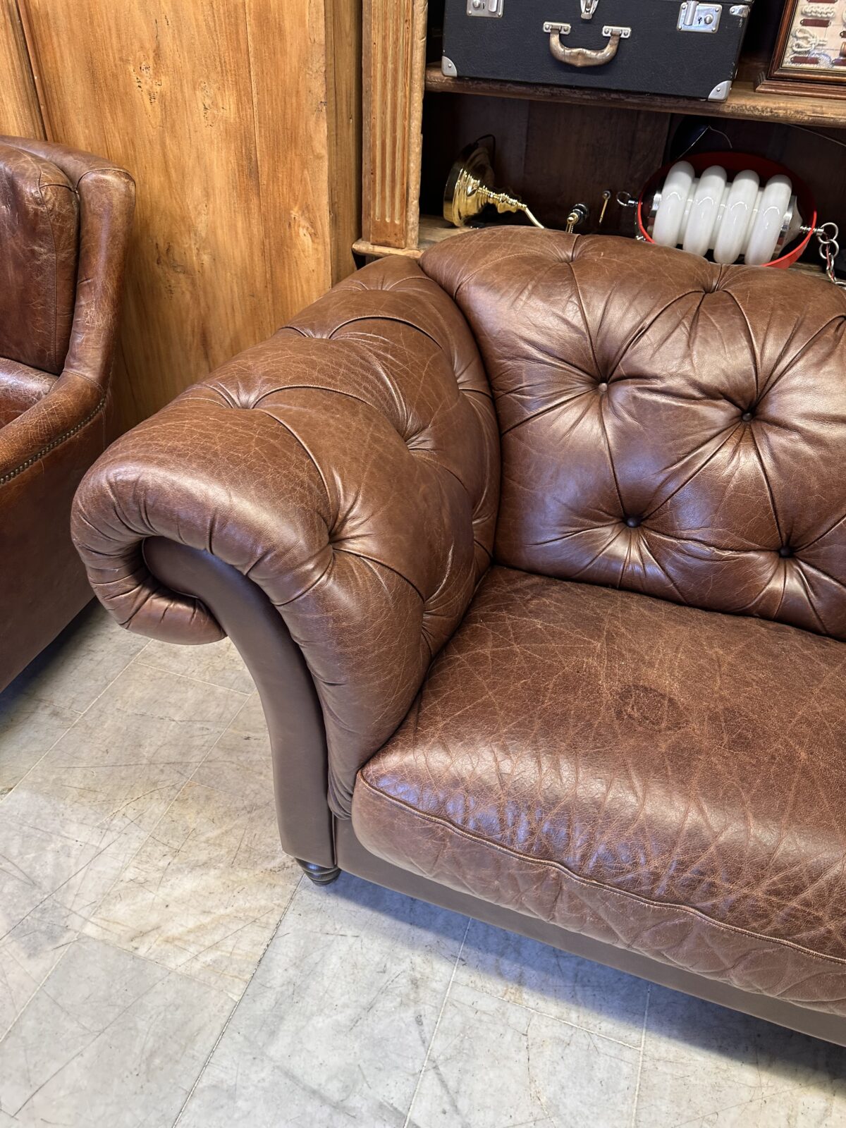Natuzzı Chesterfield Deri Koltuk - Görsel 5