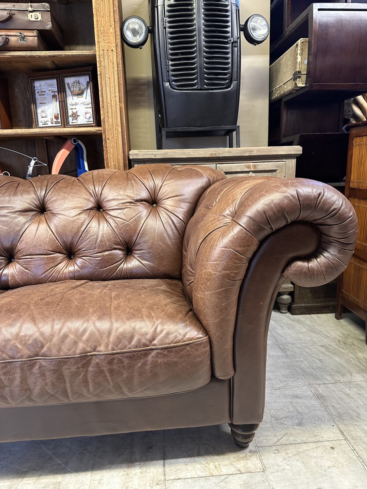 Natuzzı Chesterfield Deri Koltuk - Görsel 6