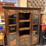 Fransız ahşap kitaplık