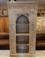 Rustik ahşap kütüphane